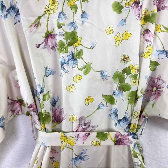 Saks fifth Avenue vintage floral flower garden party robe - Picture 14 of 14